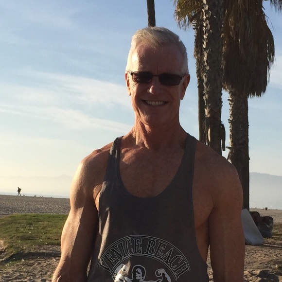 Meet your Posher, Don - Picture 1 of 2